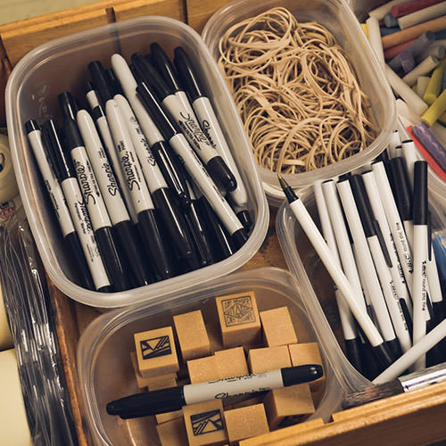 220 Screens: How to Stay Organized with Your Designs