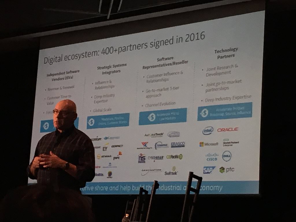 photo of Harel Kodesh talked about building a community in IoT